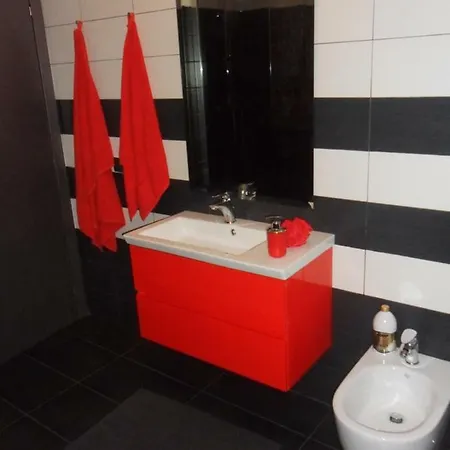 A Nizza Apartment LʼAquila